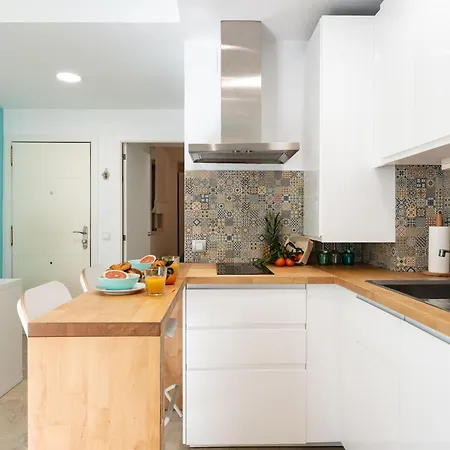 Apartment Faro's & *